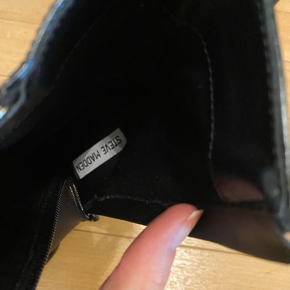Black Steve Madden booties size 9 - Picture 8 of 8